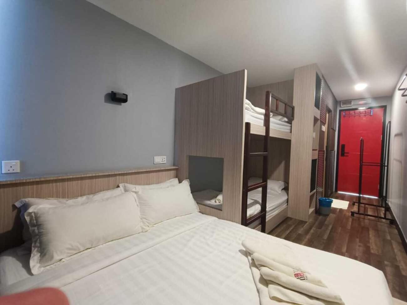 Boxinn The Kontena Home Semporna Exterior foto
