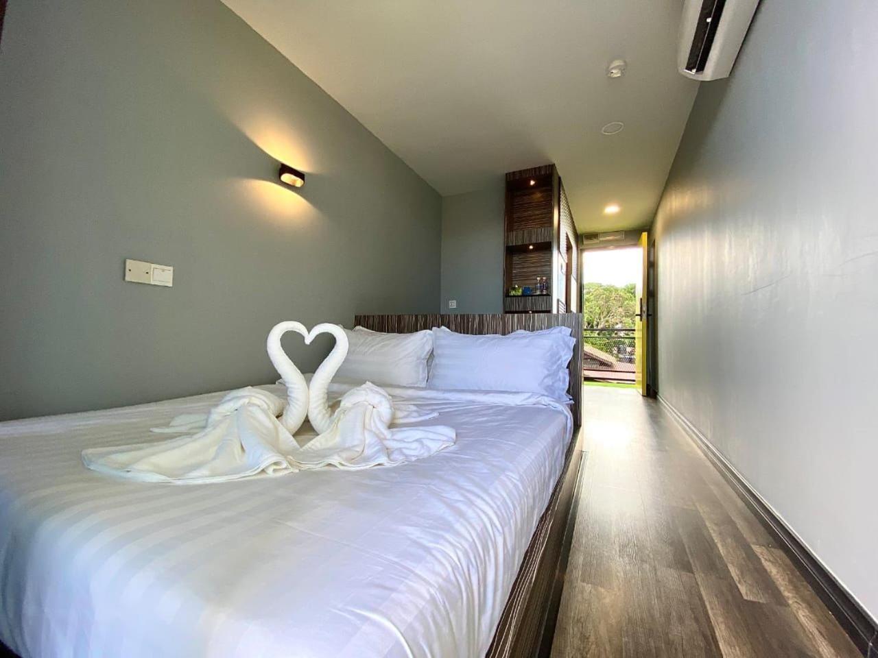 Boxinn The Kontena Home Semporna Exterior foto